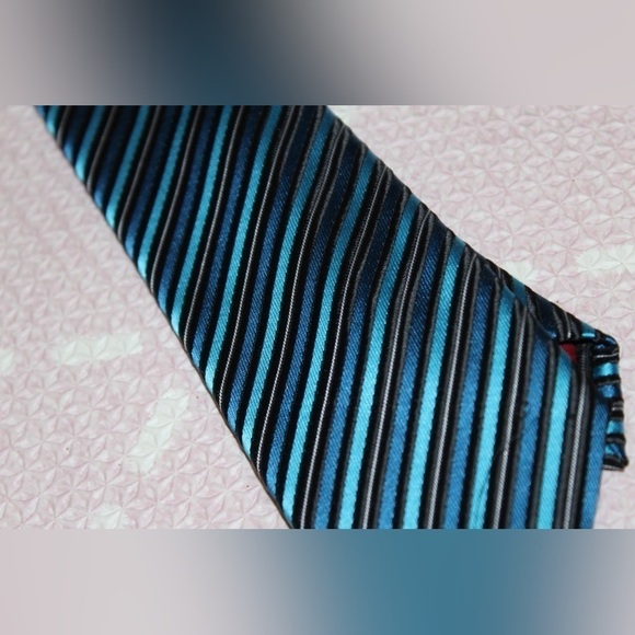 Men’s Alfani Blue Striped Tie Dress Shirt - Picture 3 of 5